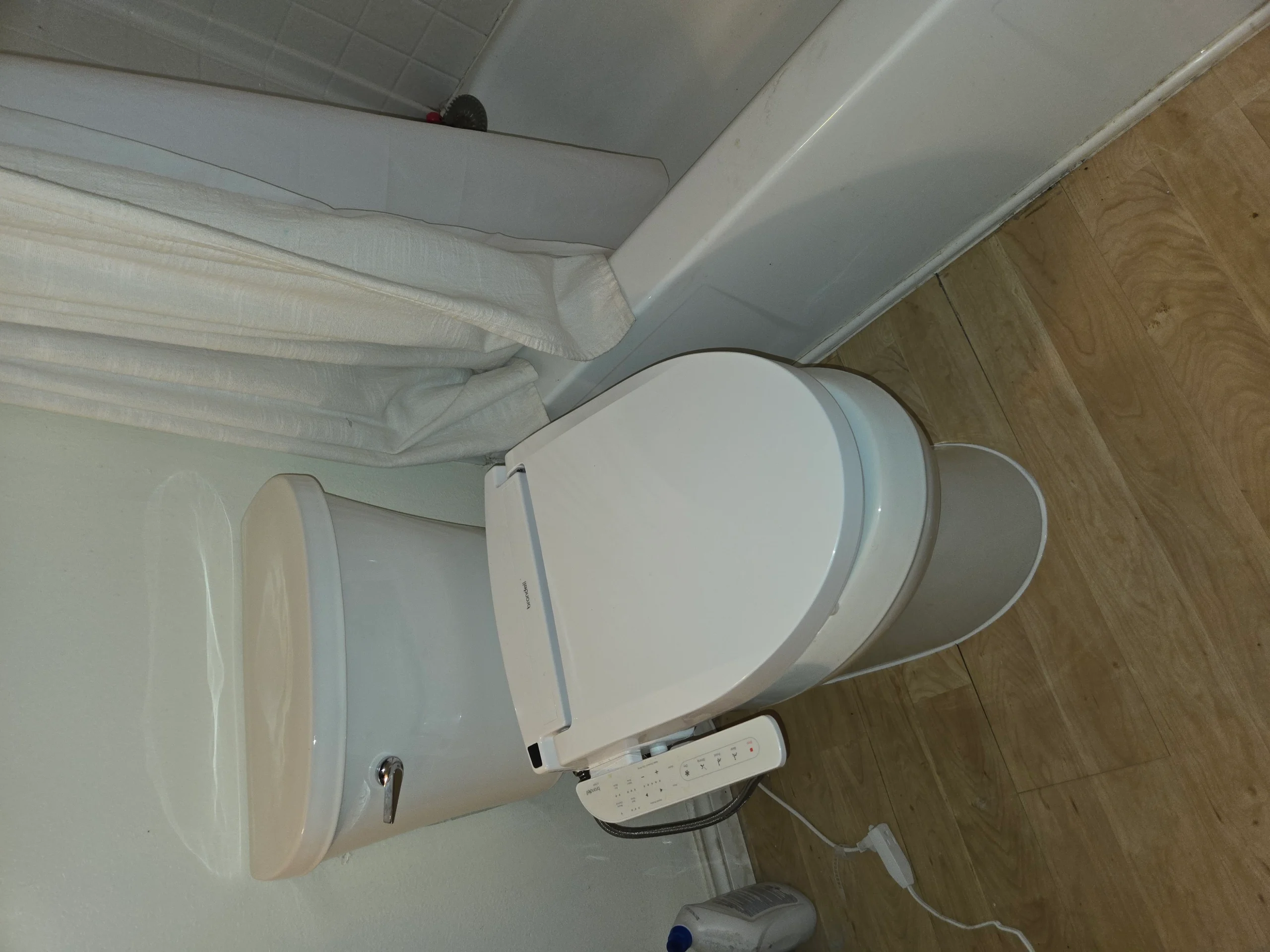 Toilet Installation - Axiom Plumbing & Sewers - 1009 NE Harlow Rd Suite 102, Troutdale, OR 97060 - +1 (971) 309-8834 - 45.4712535, -122.6731307