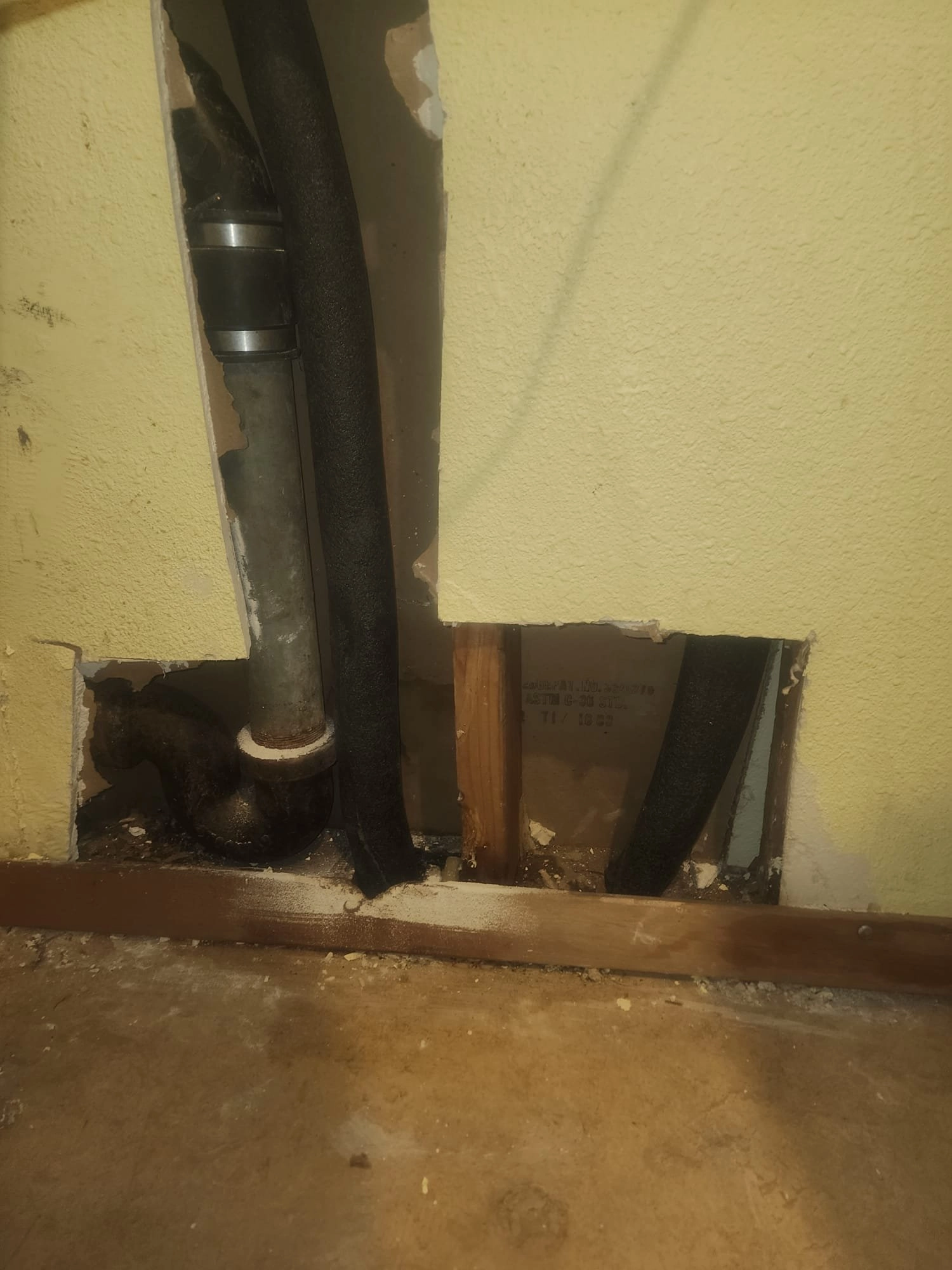 Plumbing fixture repair - Axiom Plumbing & Sewers - 1009 NE Harlow Rd Suite 102, Troutdale, OR 97060 - +1 (971) 309-8834 - 45.5315533, -122.8201335